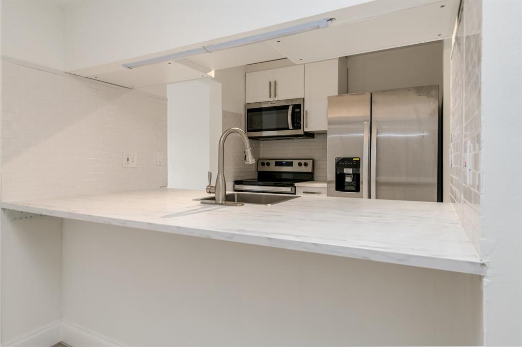 LA PLACIDA CONDO PH 1 - Residential