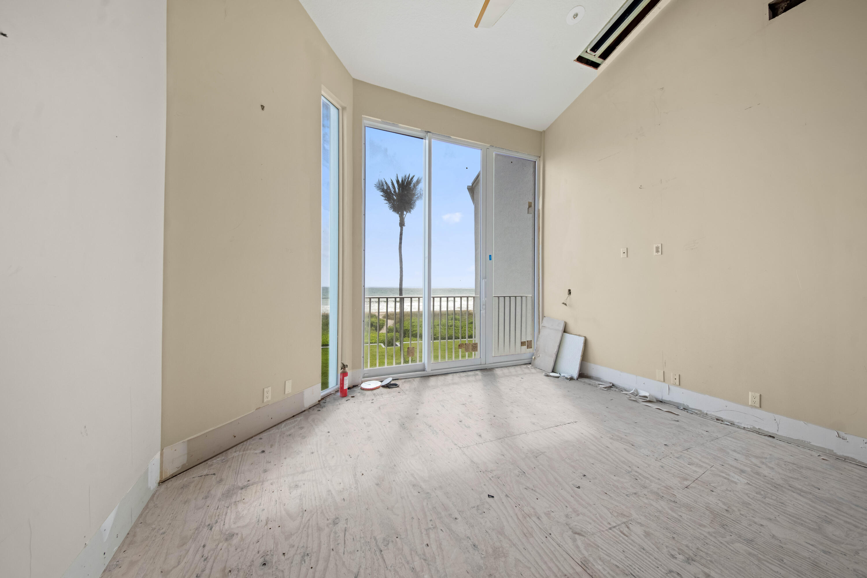 VILLAS OF OCEAN CREST - Residential