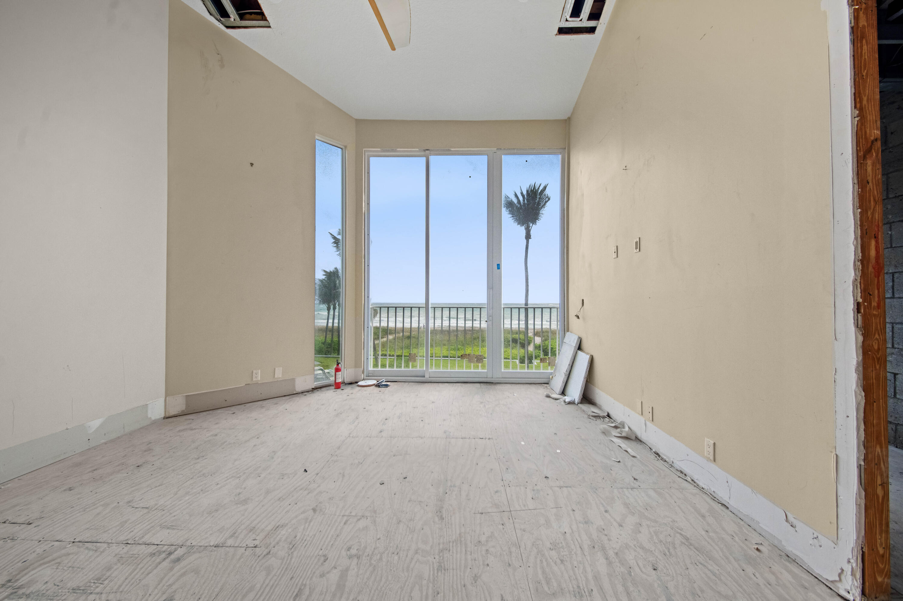 VILLAS OF OCEAN CREST - Residential