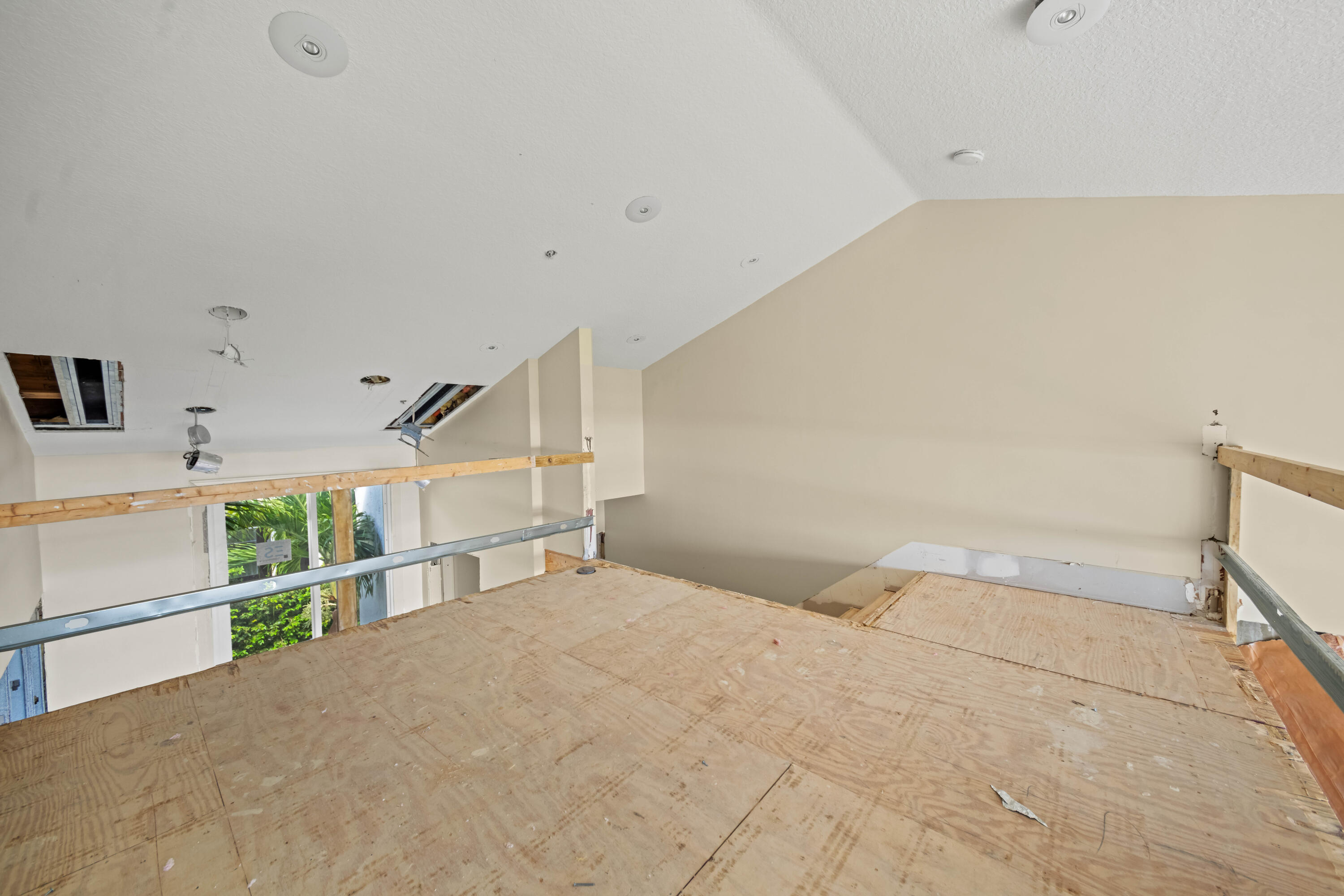 VILLAS OF OCEAN CREST - Residential