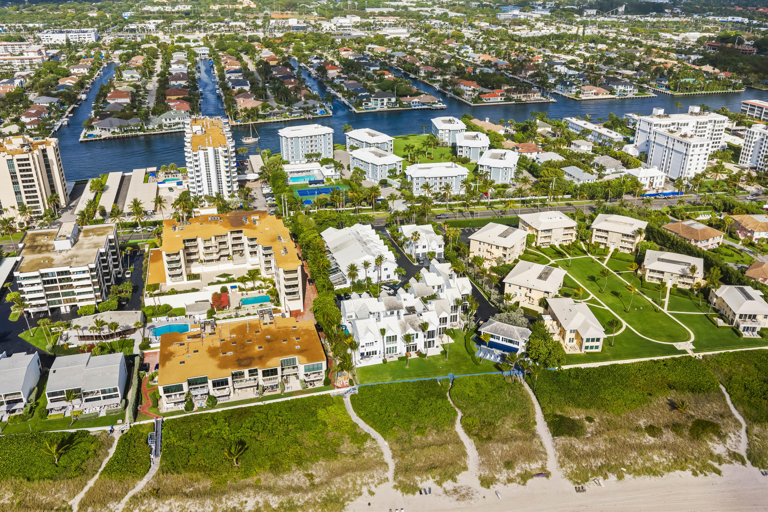 VILLAS OF OCEAN CREST - Residential