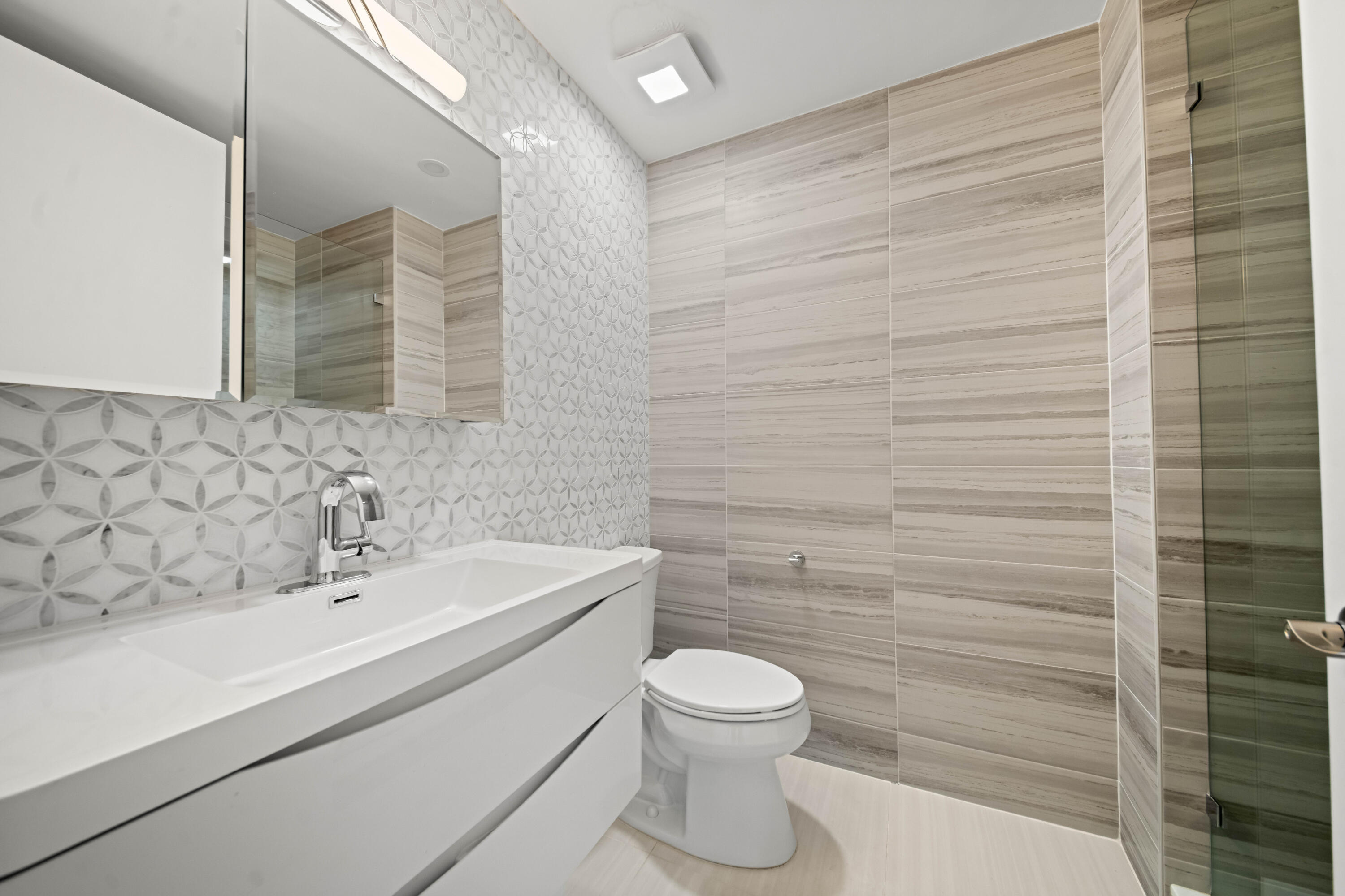 VILLAS OF OCEAN CREST - Residential