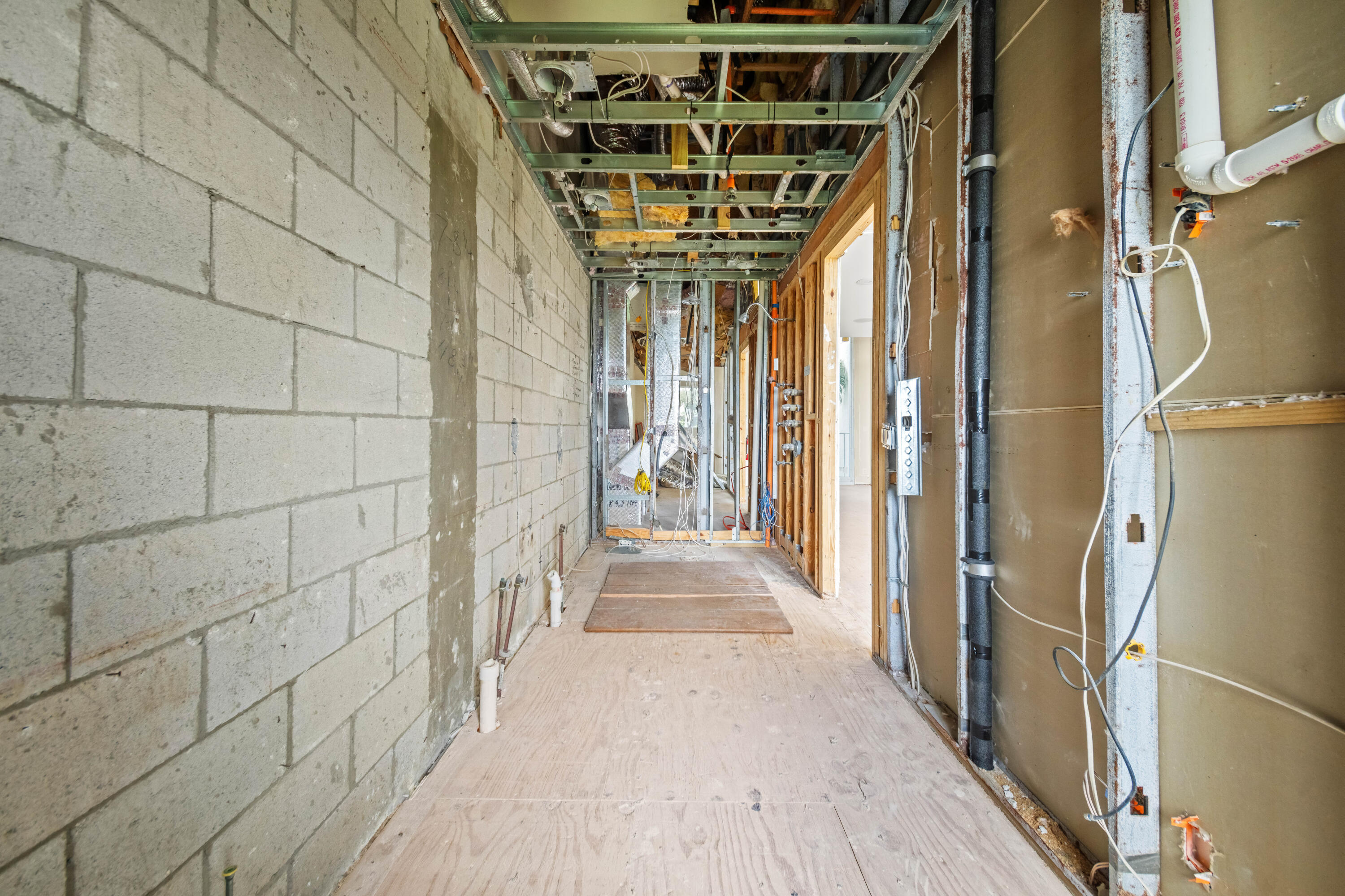 VILLAS OF OCEAN CREST - Residential