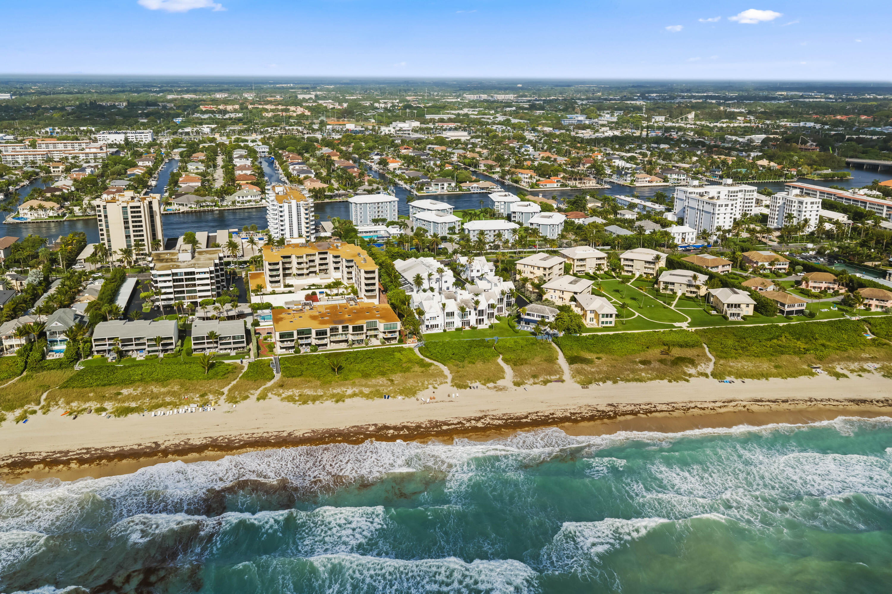 VILLAS OF OCEAN CREST - Residential