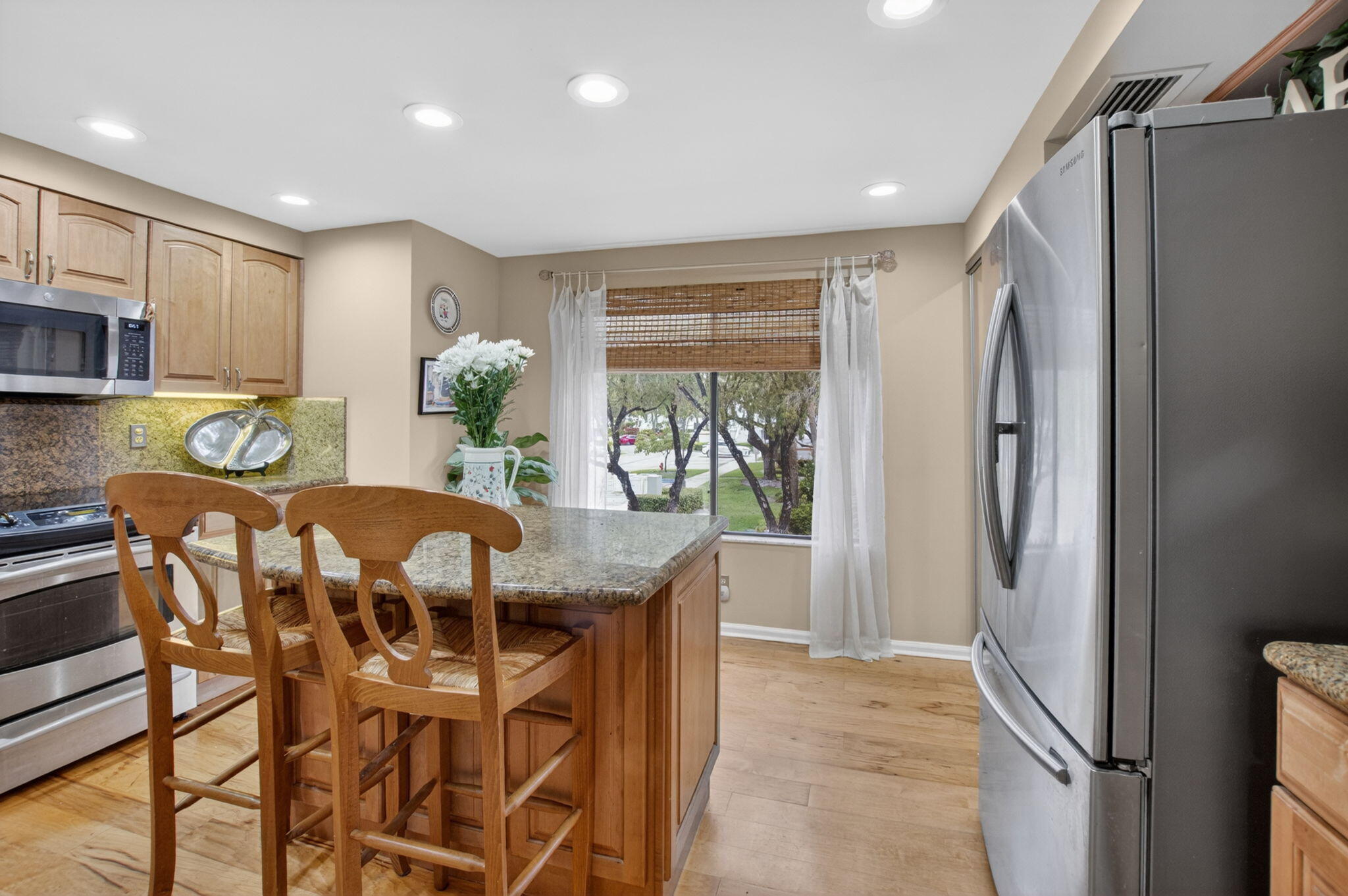 GLENEAGLES CONDO V - Residential