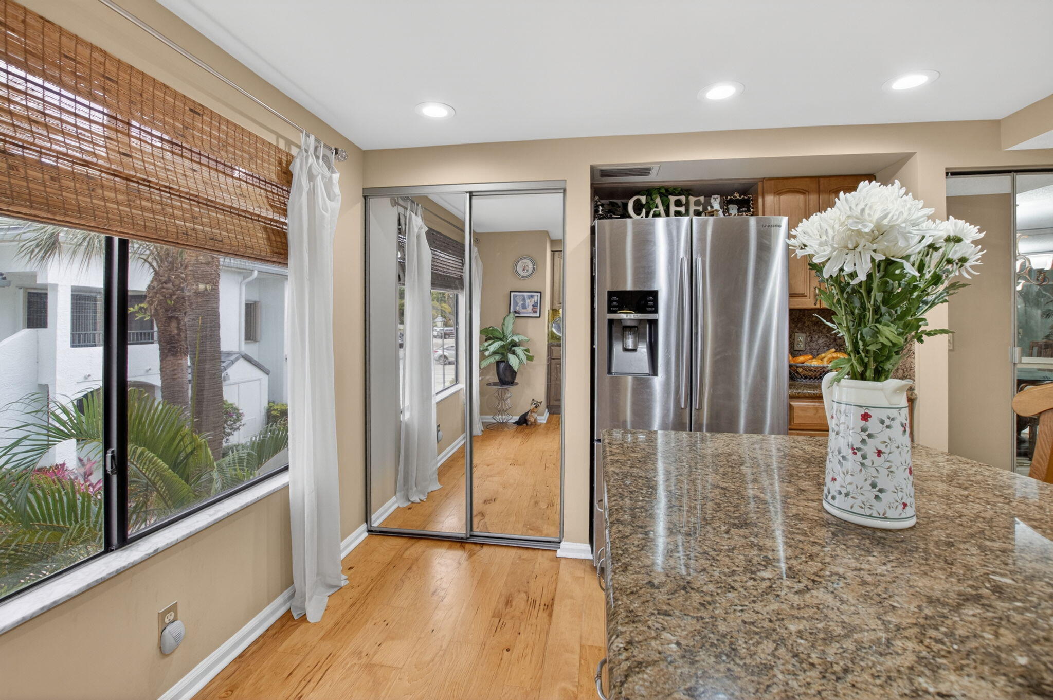 GLENEAGLES CONDO V - Residential