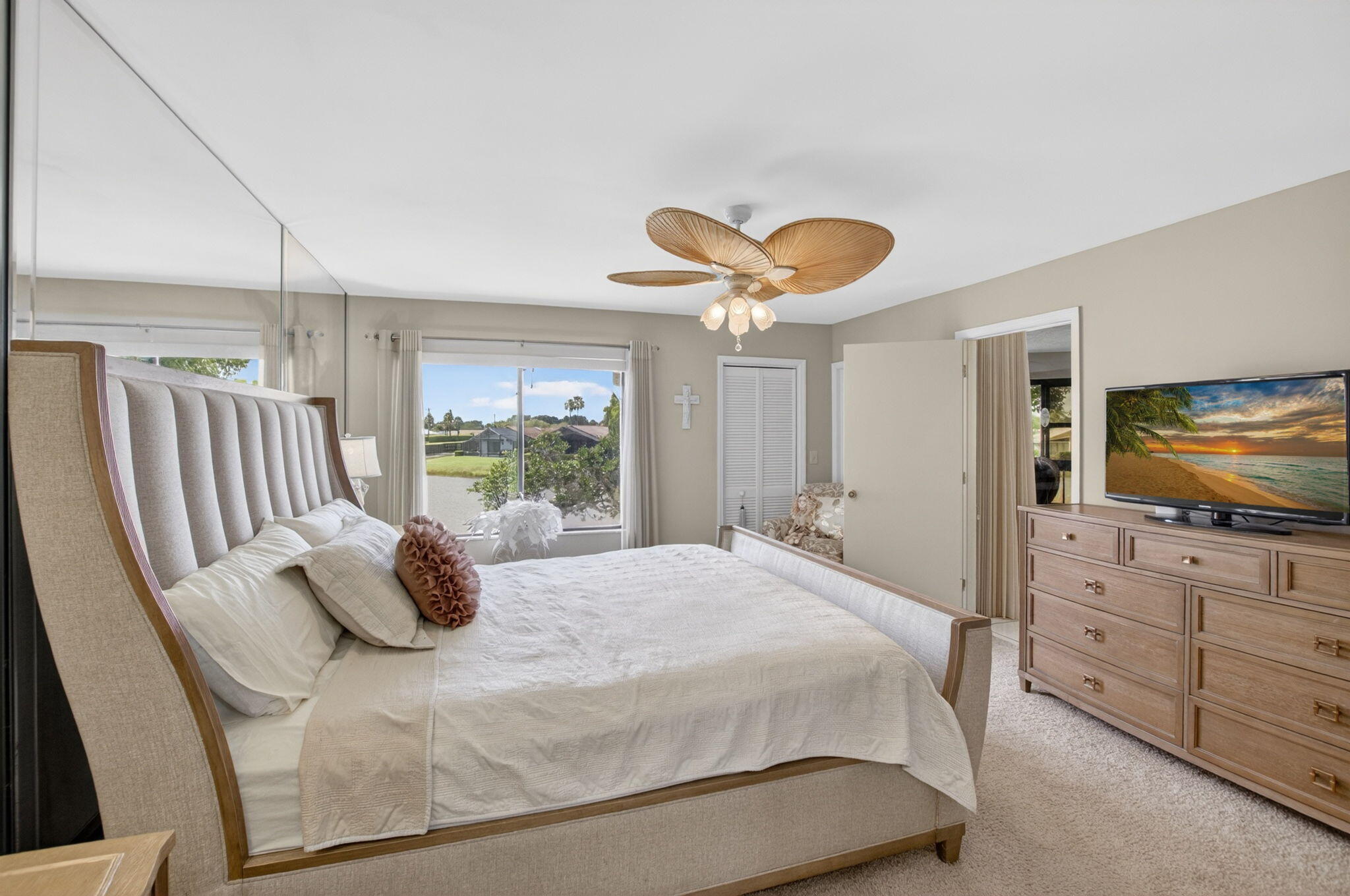 GLENEAGLES CONDO V - Residential