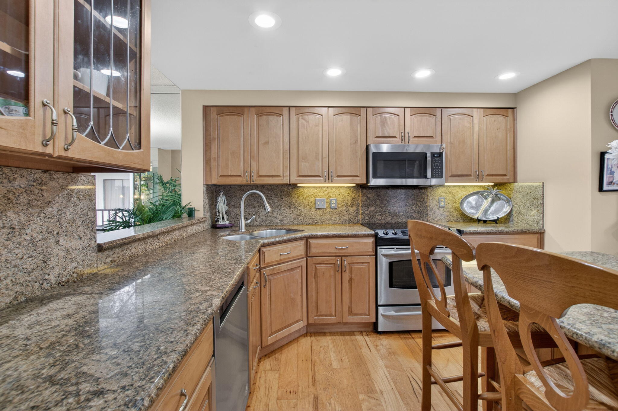 GLENEAGLES CONDO V - Residential