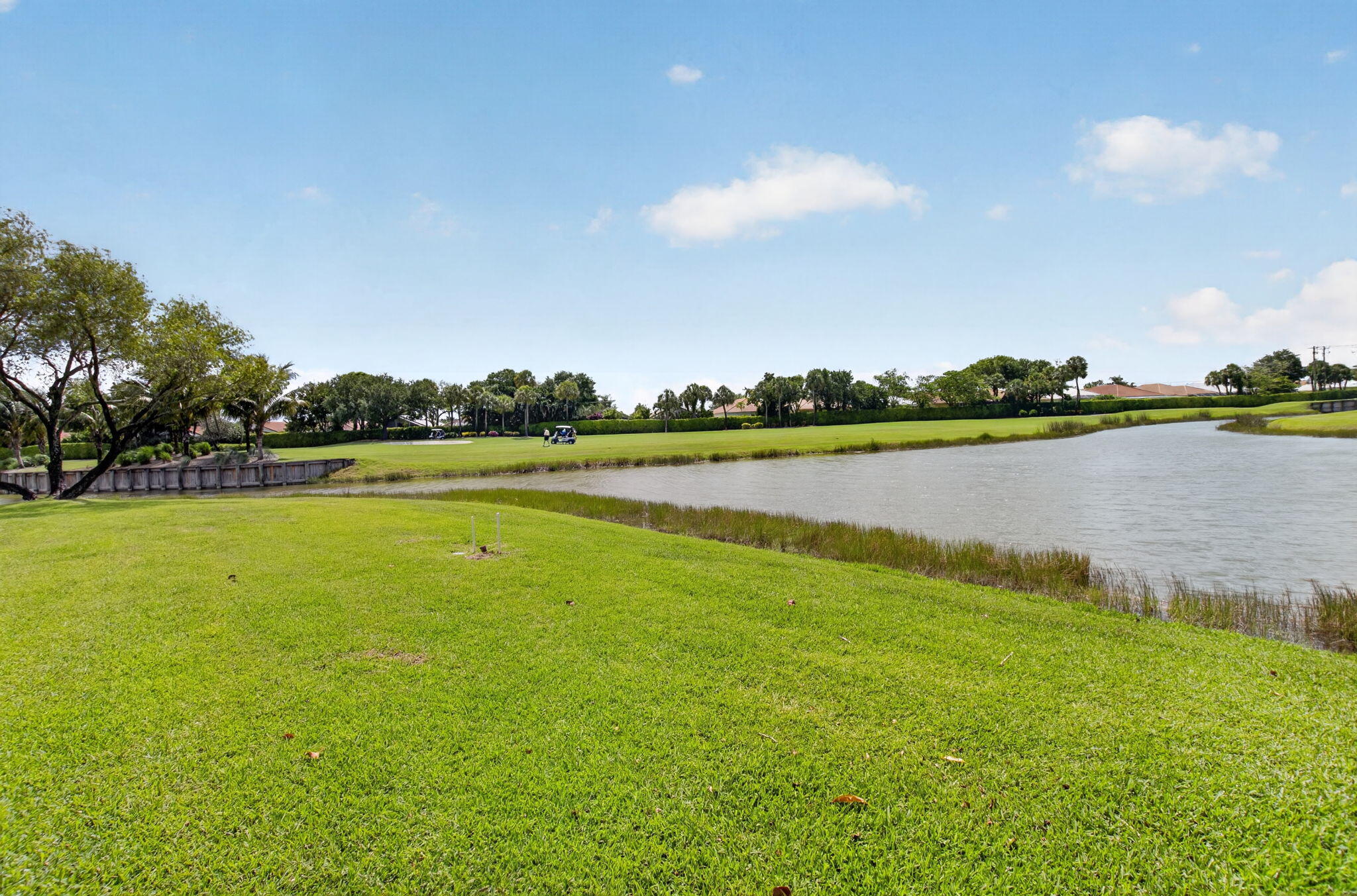 GLENEAGLES CONDO V - Residential