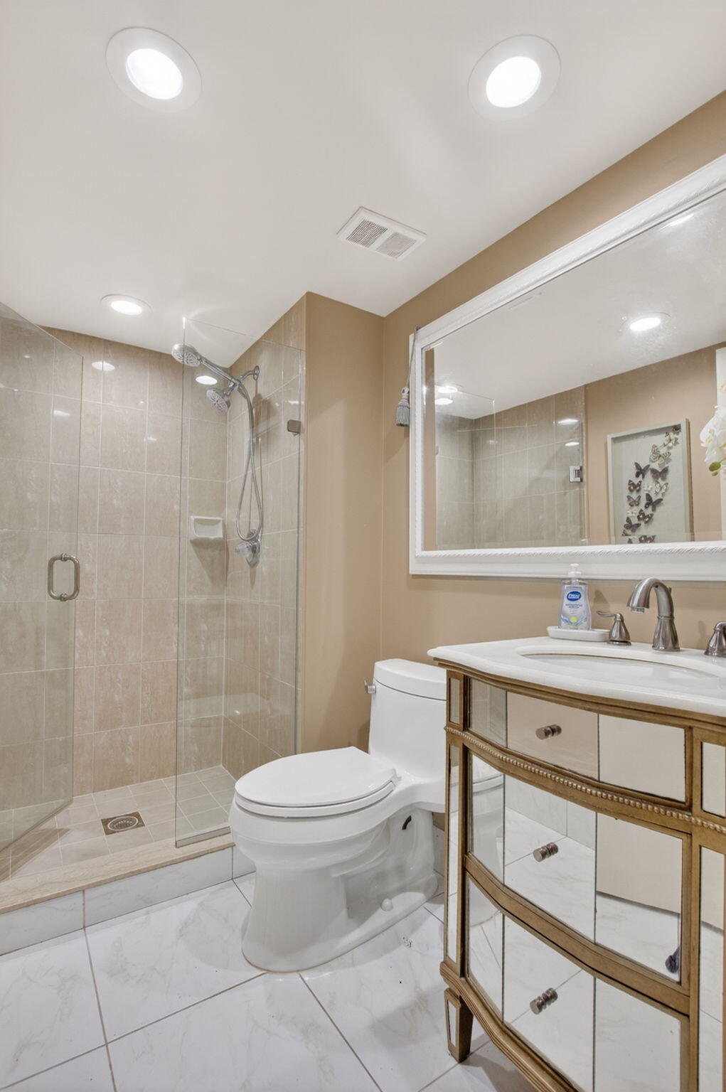 GLENEAGLES CONDO V - Residential