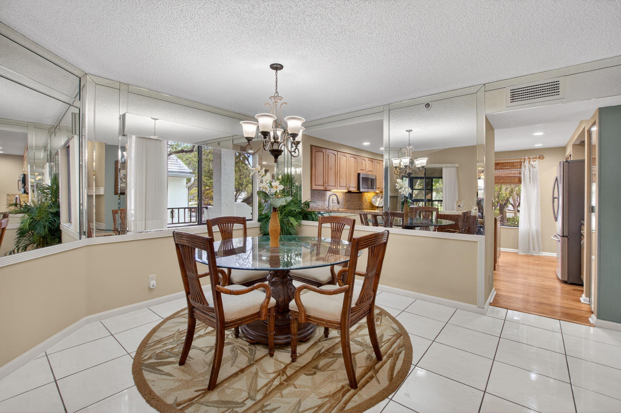 GLENEAGLES CONDO V - Residential