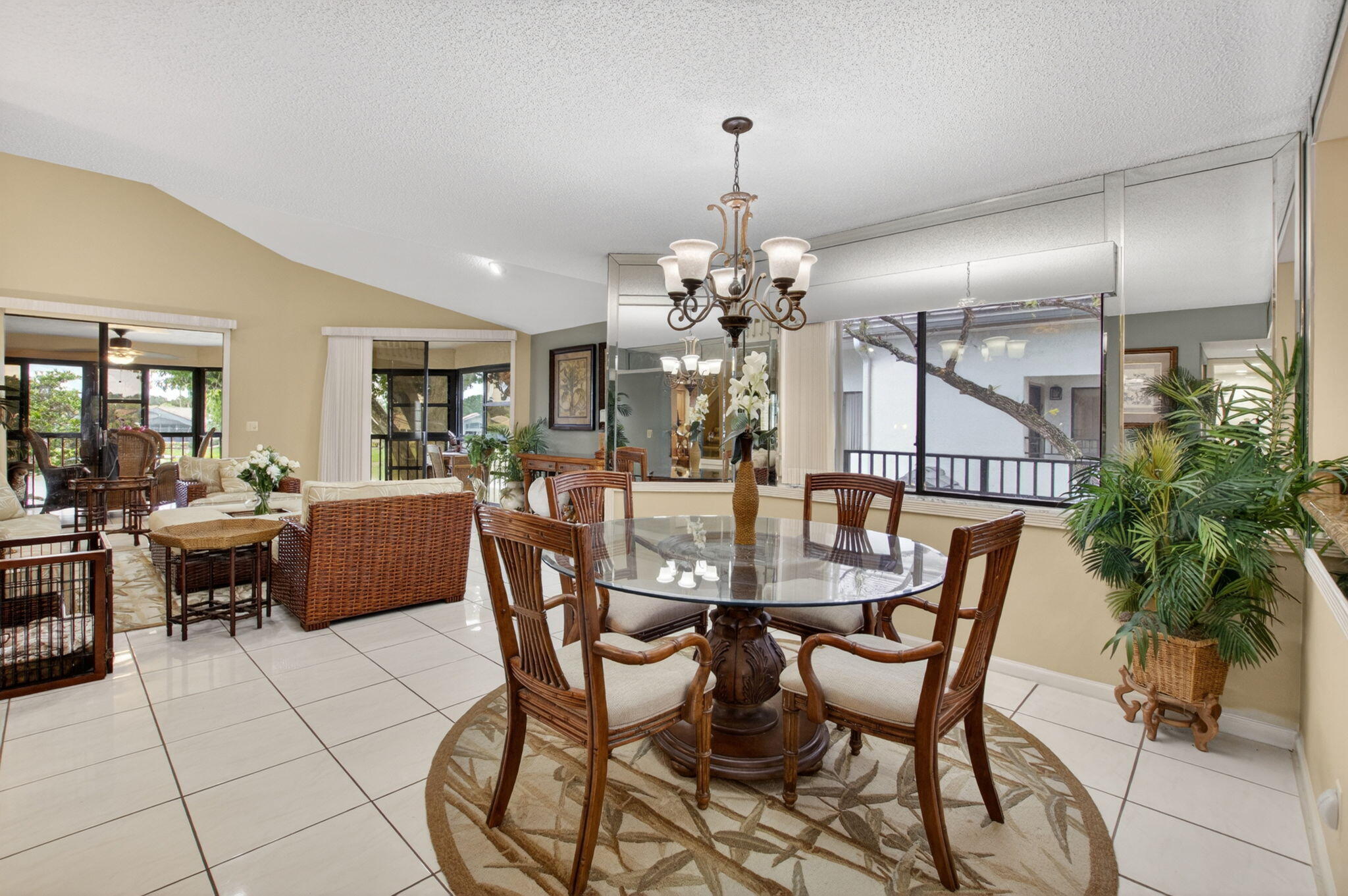 GLENEAGLES CONDO V - Residential