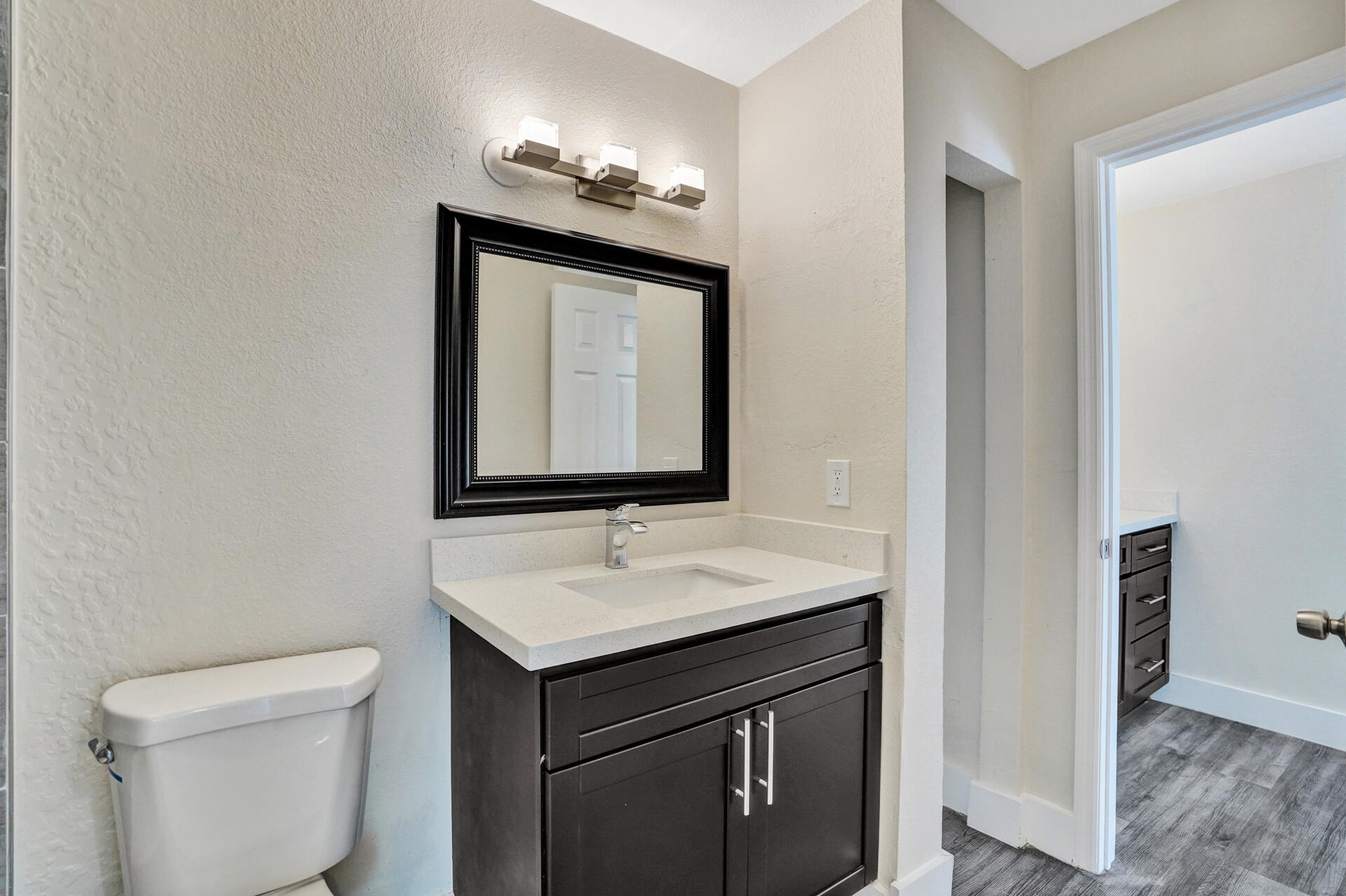 ISLES AT LAGO MAR CONDO - Residential Lease