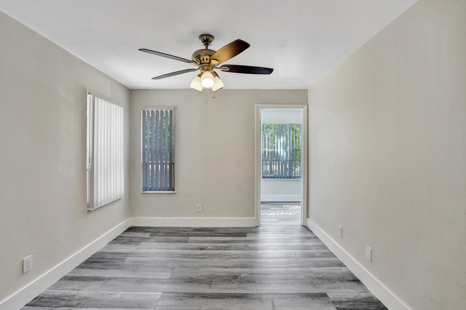 ISLES AT LAGO MAR CONDO - Residential Lease