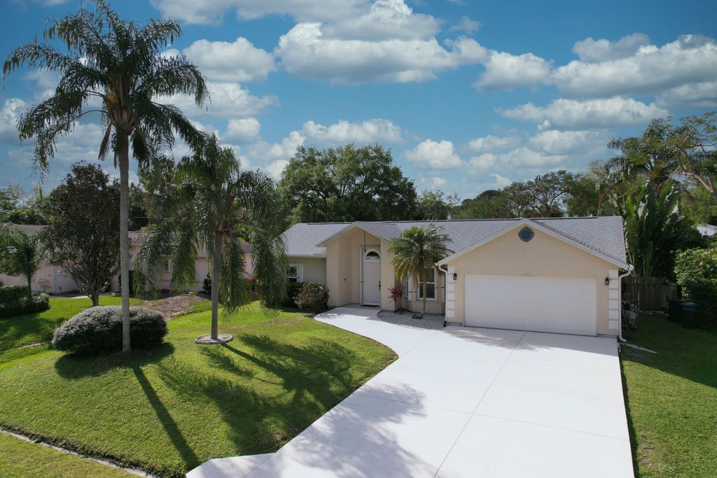Photo of 1686 SW Fortune Road, Port Saint Lucie, FL 34953 (MLS # R10968843)