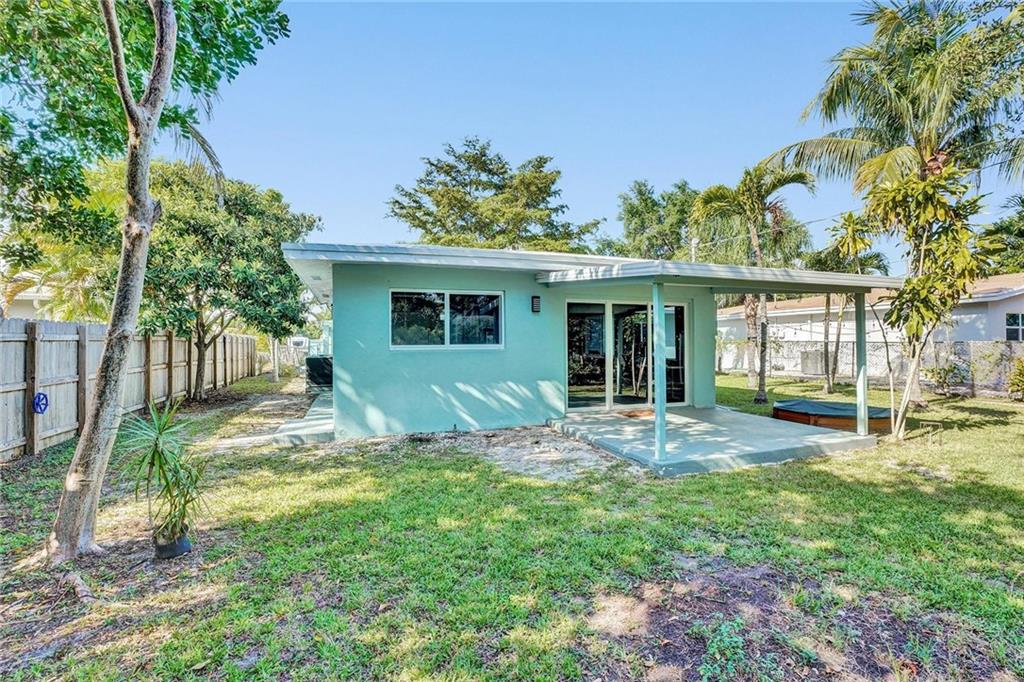 LLOYD ESTATES - Residential