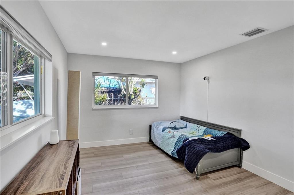 LLOYD ESTATES - Residential