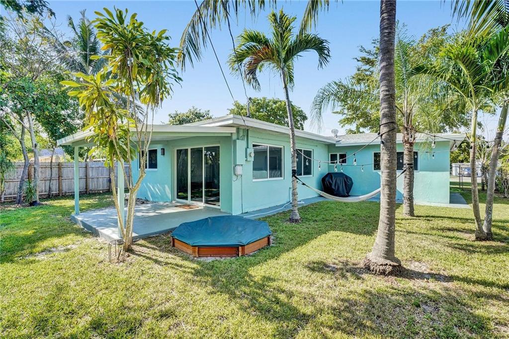 LLOYD ESTATES - Residential