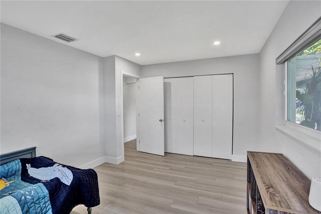 LLOYD ESTATES - Residential