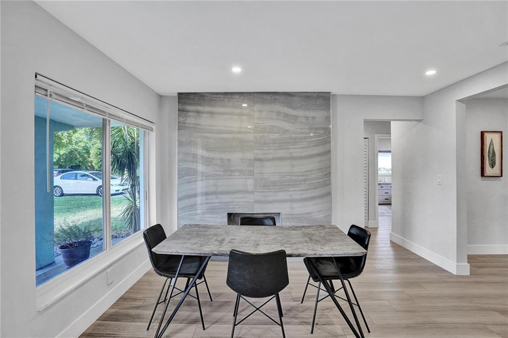LLOYD ESTATES - Residential