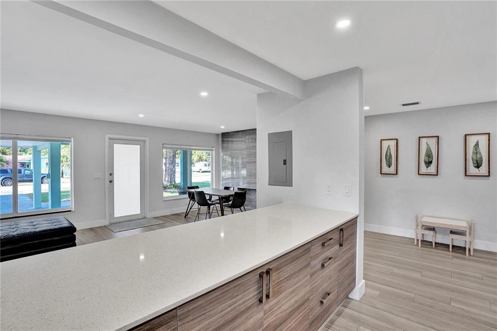 LLOYD ESTATES - Residential