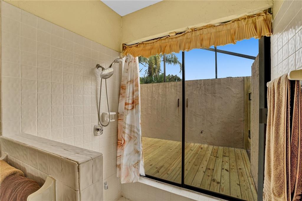 Shadow Wood 80-38 B - Residential