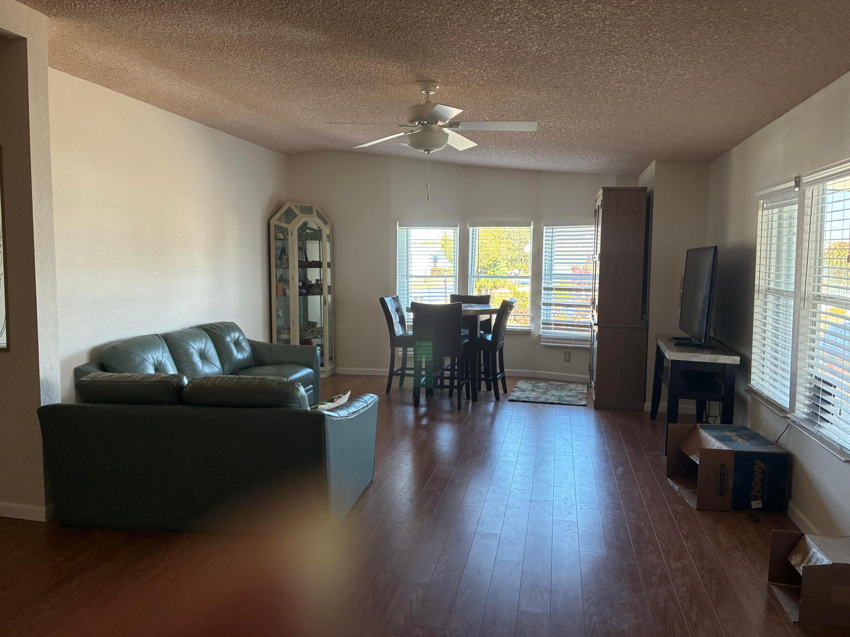 Pinelake Gardens & Estates - Residential