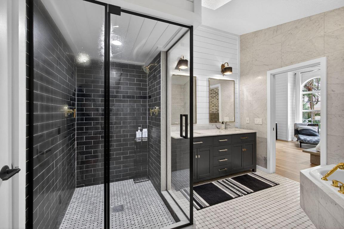 Oak Harbour - Residential