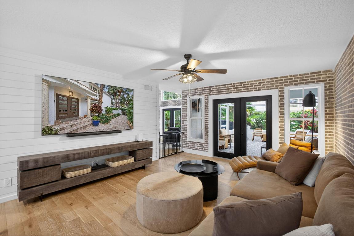 Oak Harbour - Residential