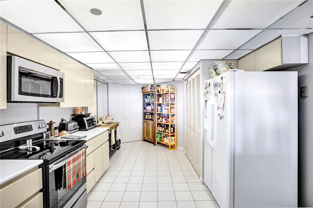 Overlook Condo - Residential