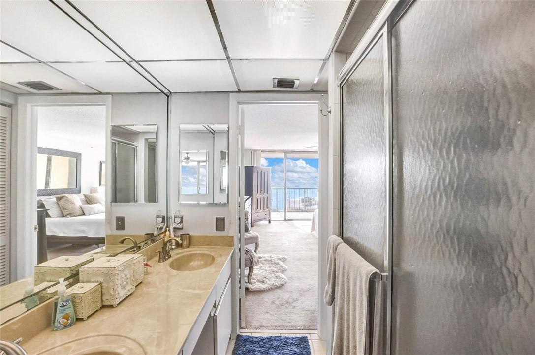 Overlook Condo - Residential