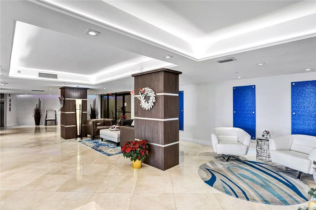 Overlook Condo - Residential