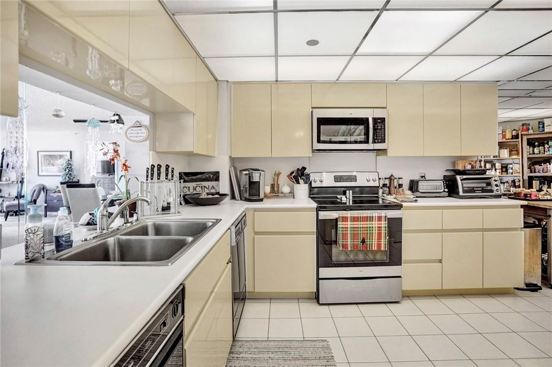 Overlook Condo - Residential