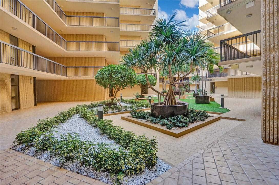 Overlook Condo - Residential