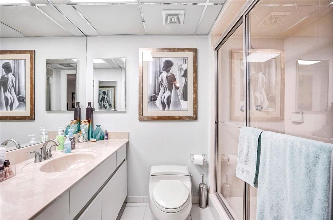 Overlook Condo - Residential