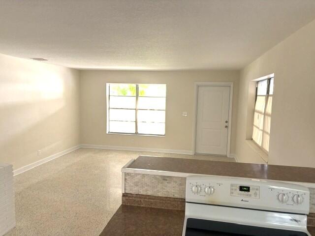 DANIA HEIGHTS EXT - Residential