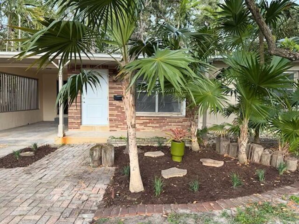 Photo of 507 SW 2nd Avenue, Dania Beach, FL 33004 (MLS # B26030928)