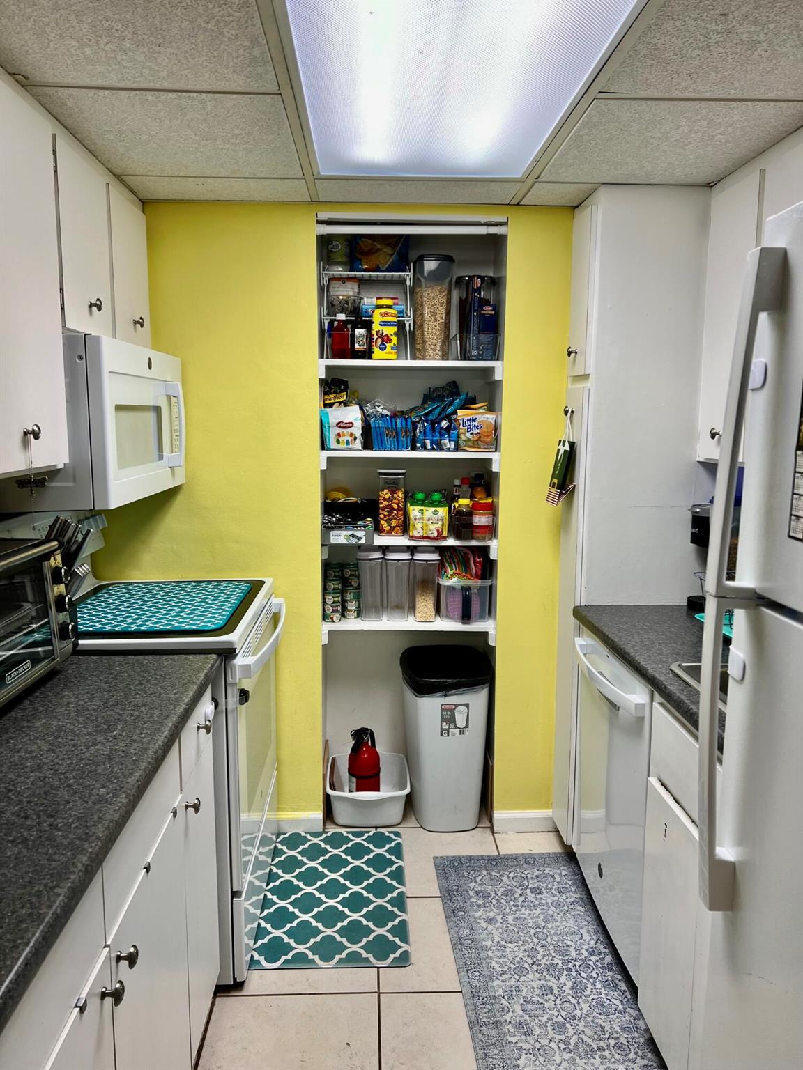 OAK TREE PLACE - Residential