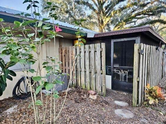 OAK TREE PLACE - Residential