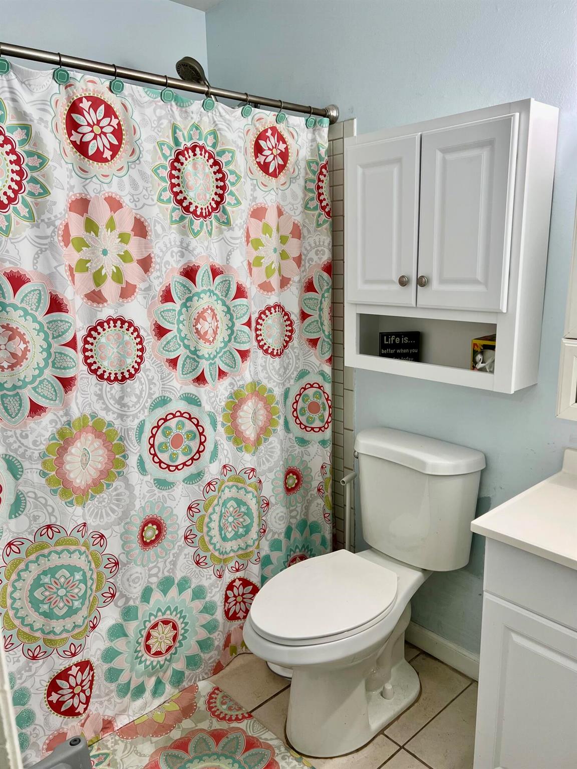 OAK TREE PLACE - Residential