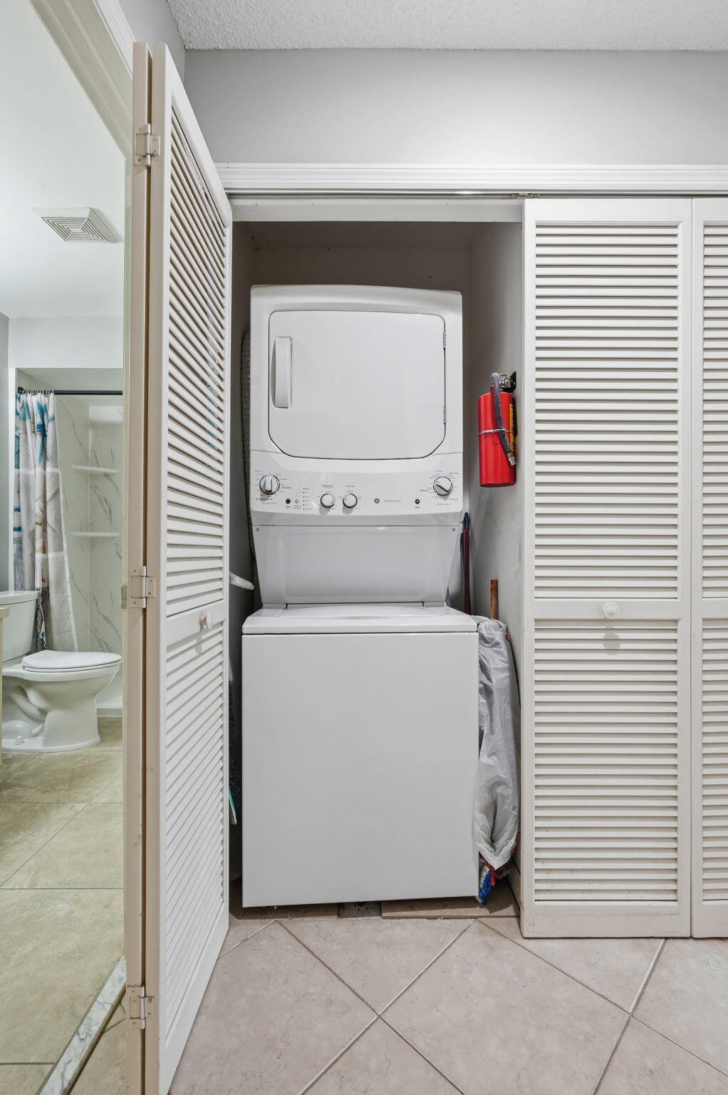 WILLIAMSBURG AT HERITAGE RIDGE CONDO - Residential