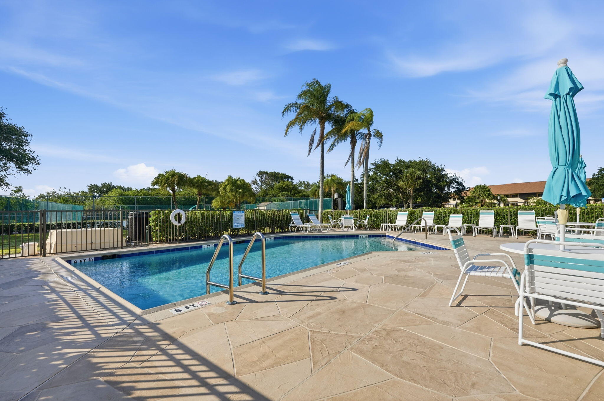 WILLIAMSBURG AT HERITAGE RIDGE CONDO - Residential
