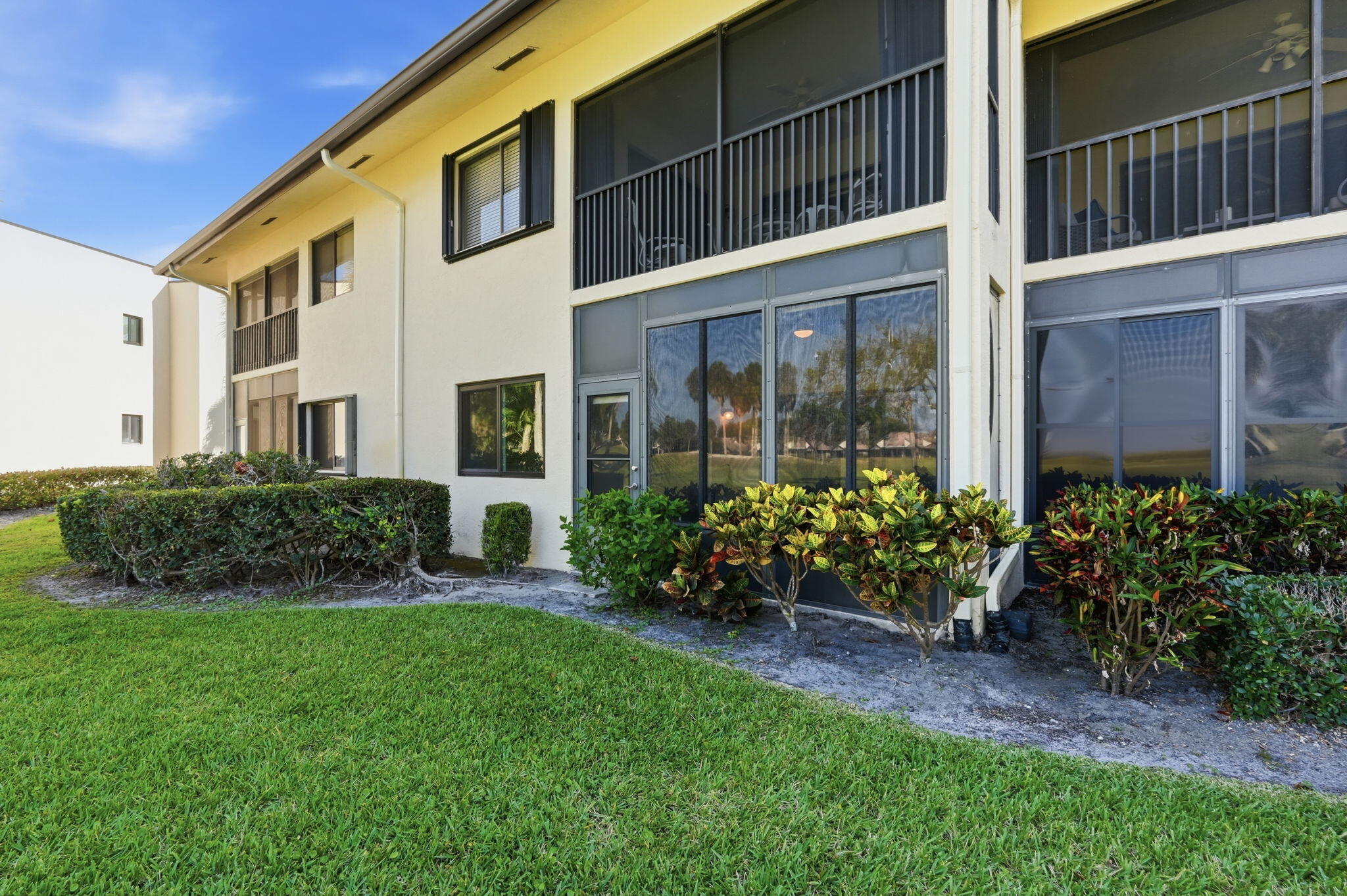 WILLIAMSBURG AT HERITAGE RIDGE CONDO - Residential