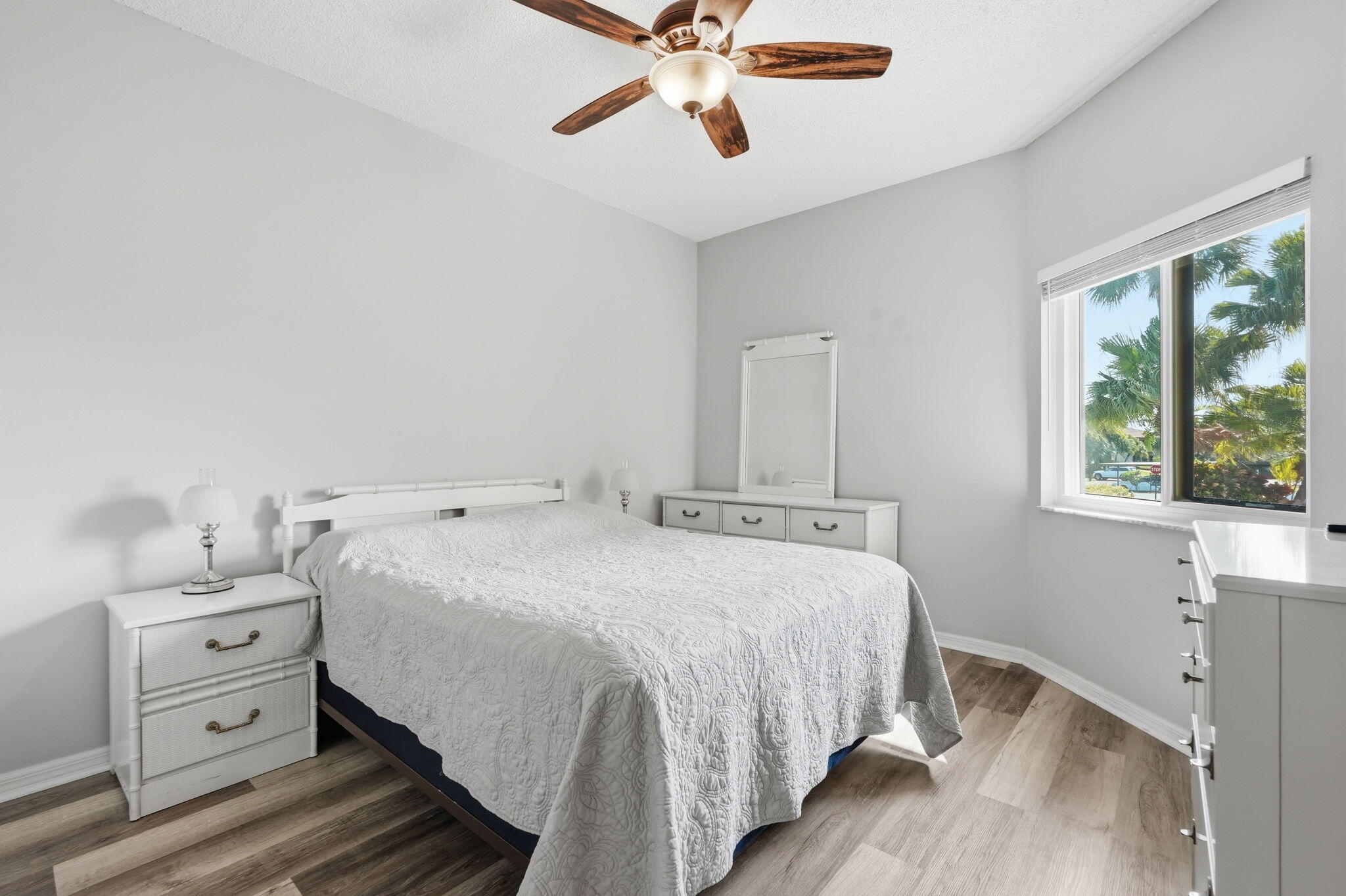 WILLIAMSBURG AT HERITAGE RIDGE CONDO - Residential