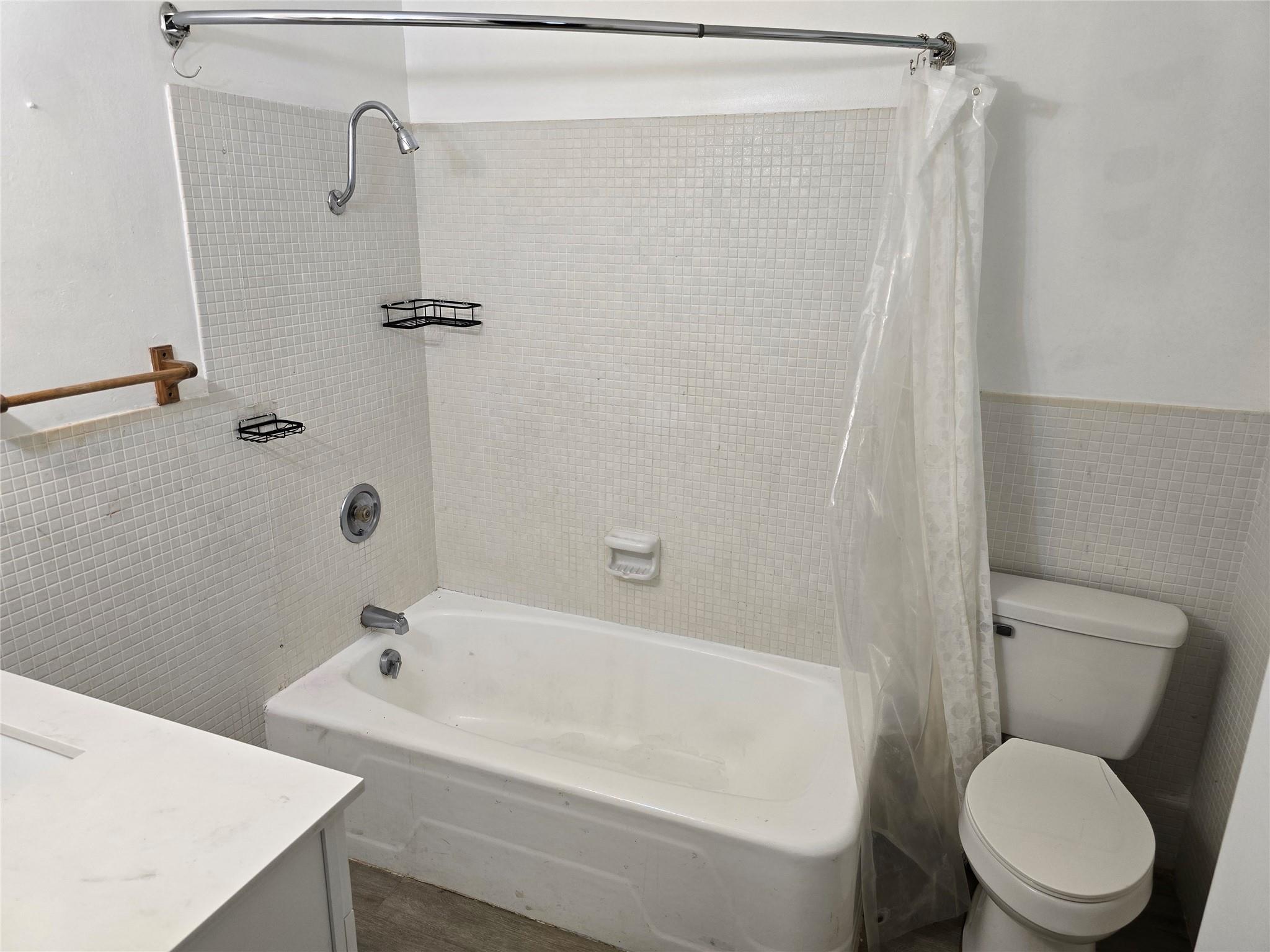 Bambi Twnhs Condo - Residential Lease