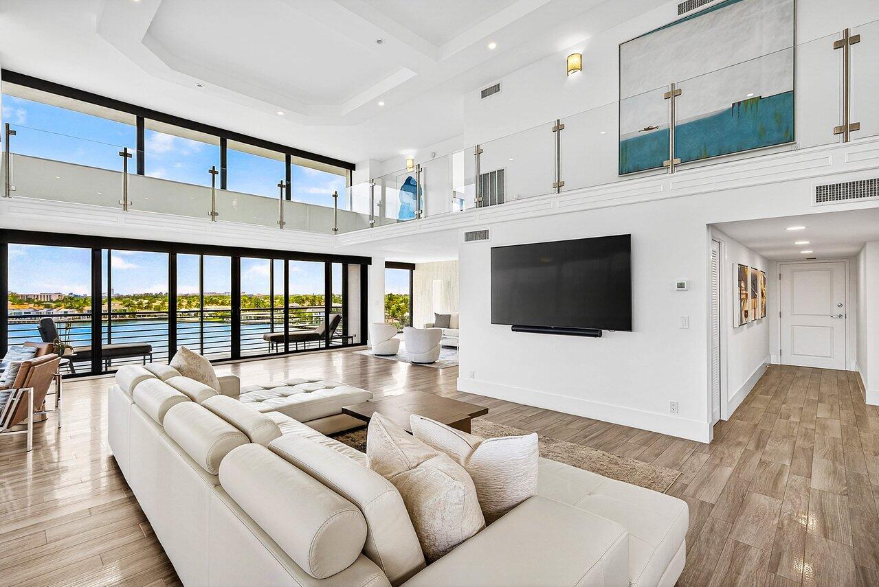 900 NE Spanish River Boulevard 7e