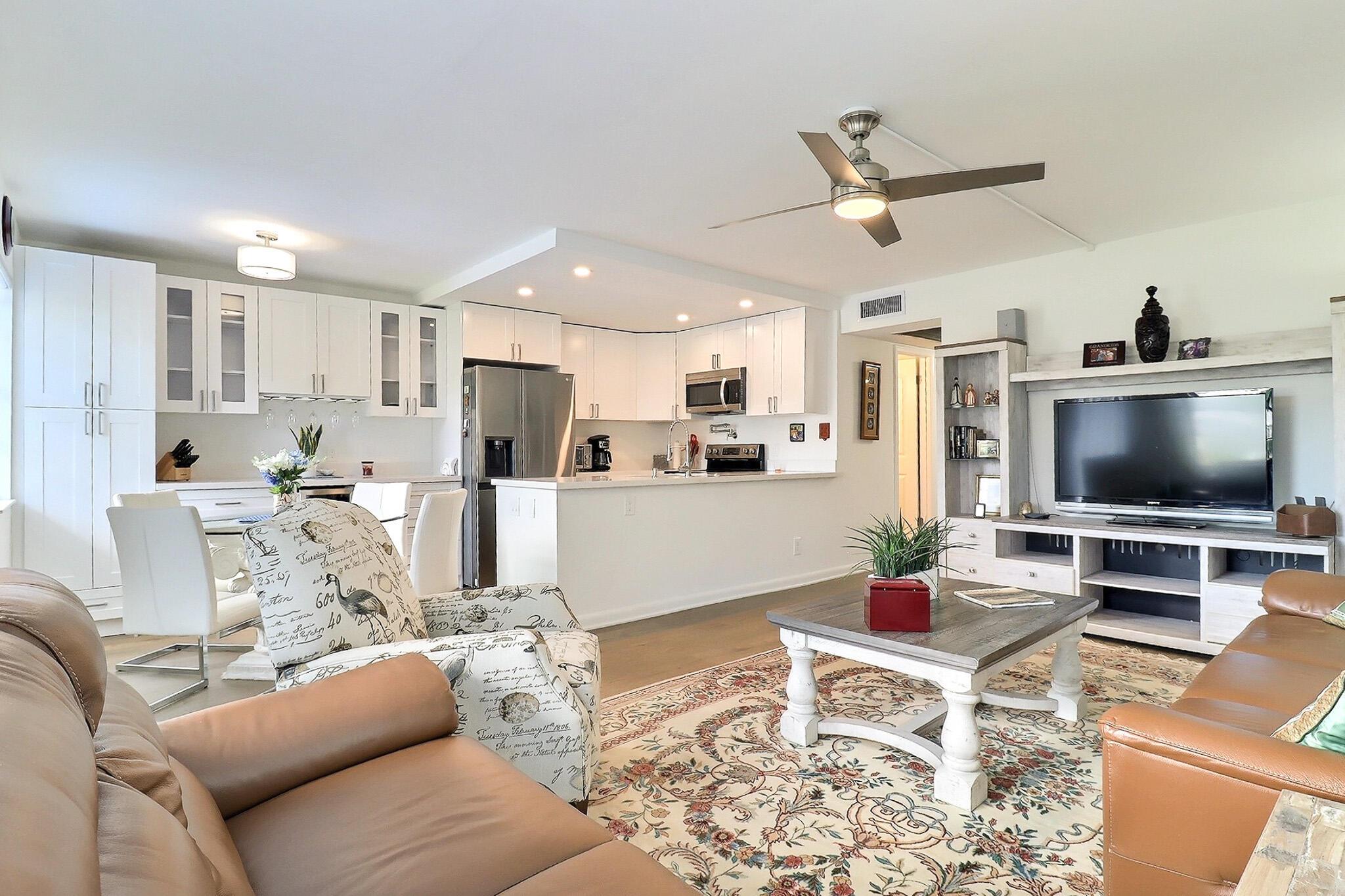 242 Markham L