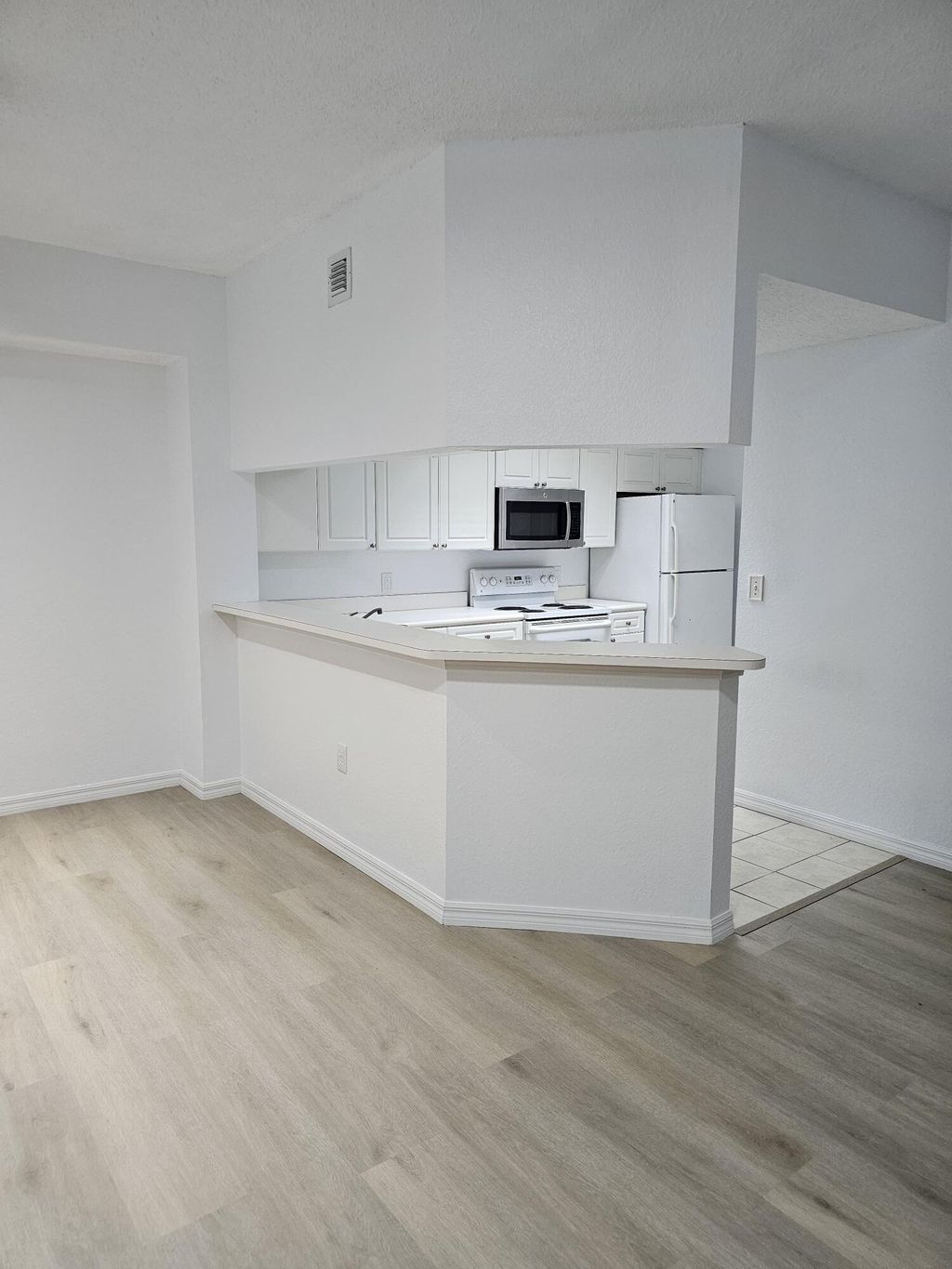 Photo of 3018 Alcazar Place #305, Palm Beach Gardens, FL 33410 (MLS # R11033691)