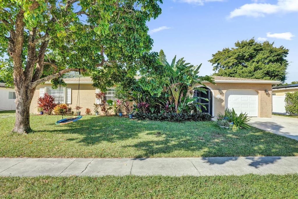 Photo of 22335 Boulder Street, Boca Raton, FL 33428 (MLS # R11138232)