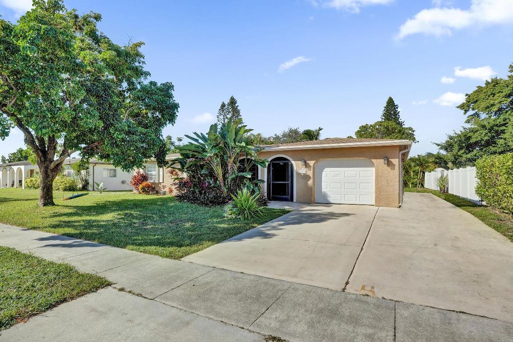 Photo of 22335 Boulder Street, Boca Raton, FL 33428 (MLS # R11138232)